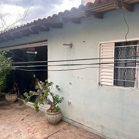 Edícula Inteira Mobiliada, prox Shopping Estação Cuiabá Quarto foto